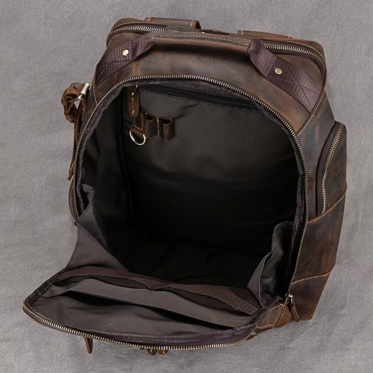 Mochila de Couro Genuíno Luxo American