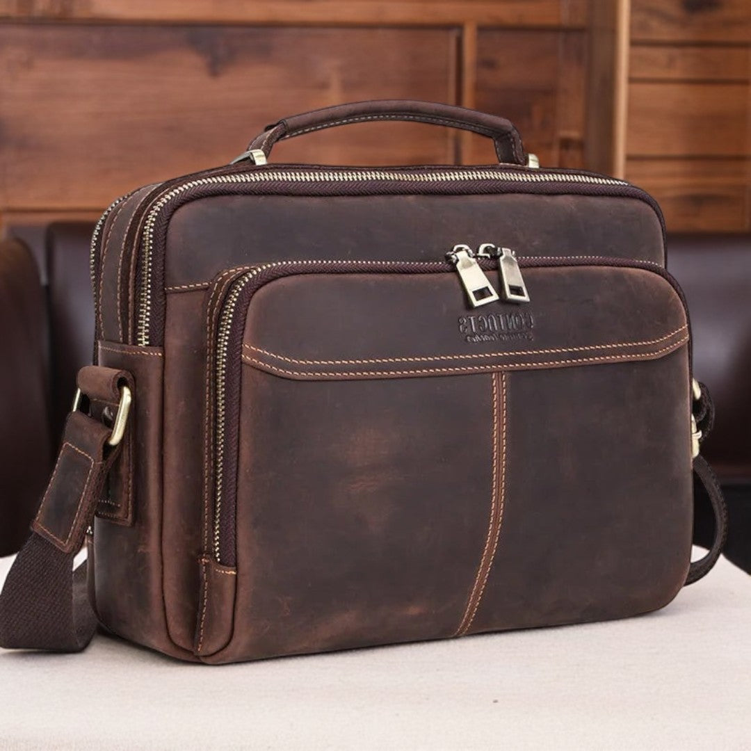 Bolsa Masculina Tiracolo de Couro Genuíno Logan Tablet 10”
