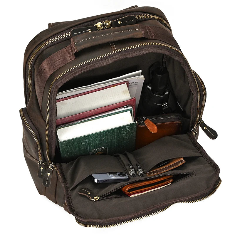 Mochila de Couro Legitimo para Notebook 17 pol com Conexão Usb Black Bull Marrom