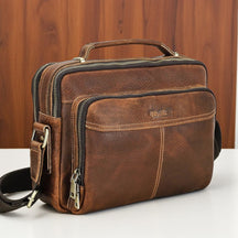 Bolsa Masculina Tiracolo de Couro Genuíno Logan Tablet 10”