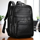 Mochila de Couro Legitimo para Notebook 17 pol com Conexão Usb Black Bull